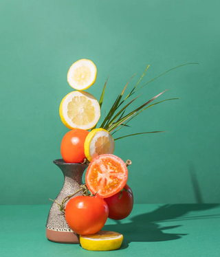 THE GARDEN CANDLE: tomato + olive leaf + moss