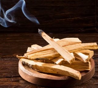 NITE AND DAY CANDLE: palo santo + sandalwood + guaiac