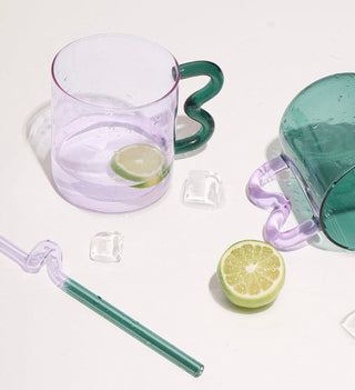 WIGGLE GLASS MUG