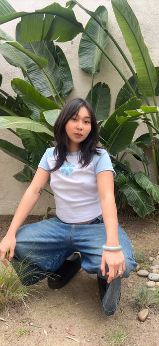 MAYUMI FLOWER RAGLAN BABY TEE - baby blue