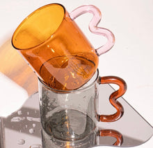 Load image into Gallery viewer, WIGGLE GLASS MUG

